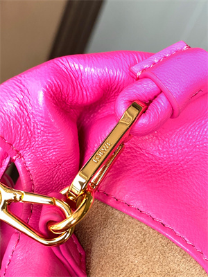 L0ew* medium flamenco purse in  mellow nappa lambskin