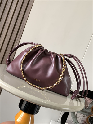 L0ew* medium flamenco purse in  mellow nappa lambskin