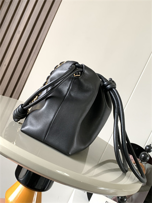 L0ew* medium flamenco purse in  mellow nappa lambskin