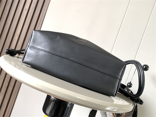 L0ew* medium flamenco purse in  mellow nappa lambskin