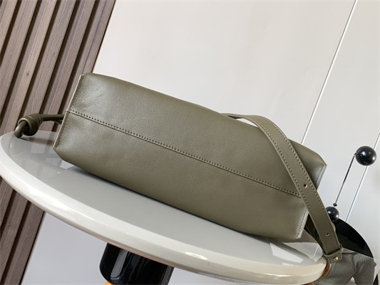 L0ew* medium flamenco clutch in nappa calfskin