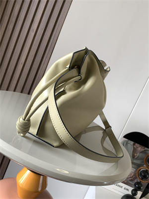 L0ew* medium flamenco clutch in nappa calfskin