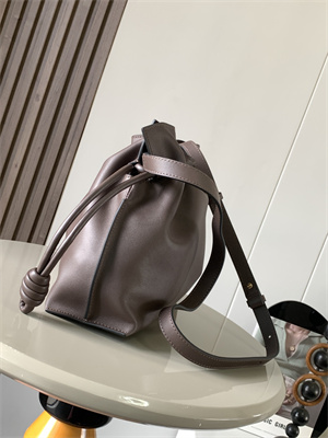 L0ew* medium flamenco clutch in nappa calfskin