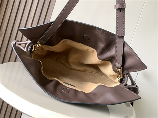 L0ew* medium flamenco clutch in nappa calfskin