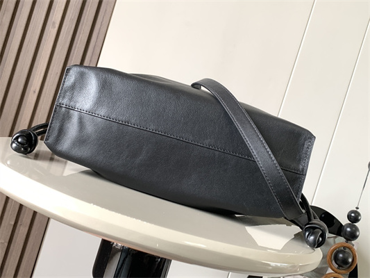 L0ew* medium flamenco clutch in nappa calfskin