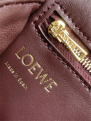 L0ew* puffer goya bag in shiny nappa lambskin