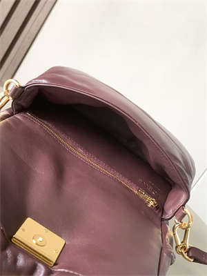 L0ew* puffer goya bag in shiny nappa lambskin