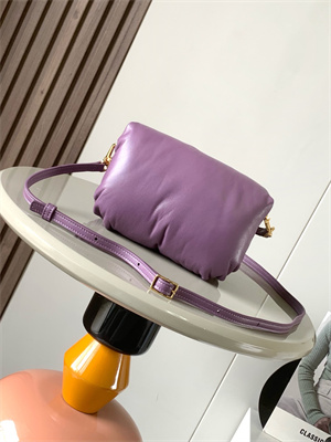 L0ew* puffer goya bag in shiny nappa lambskin