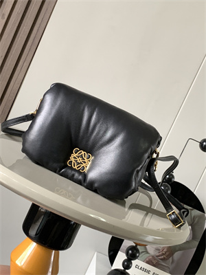 L0ew* puffer goya bag in shiny nappa lambskin