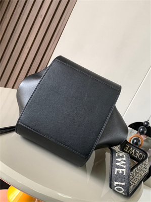 L0ew* compact hammock bag in classic calfskin with jacquard strap