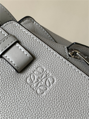 L0ew* compact hammock bag in soft grained calfskin