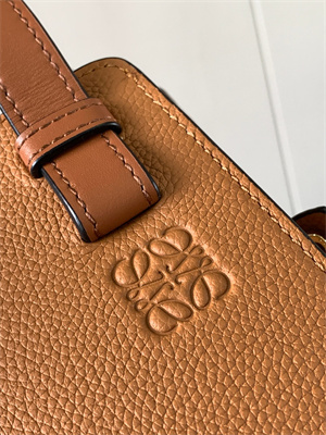 L0ew* compact hammock bag in soft grained calfskin