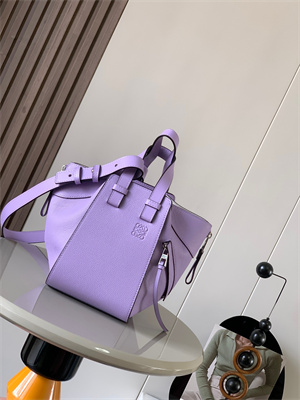 L0ew* compact hammock bag in soft grained calfskin