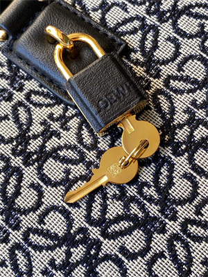 L0ew* amazona 23 bag in anagram jacquard and calfskin black