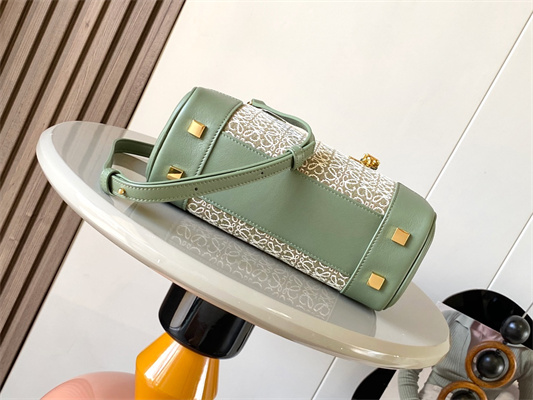 L0ew* amazona 23 bag in anagram jacquard and calfskin green