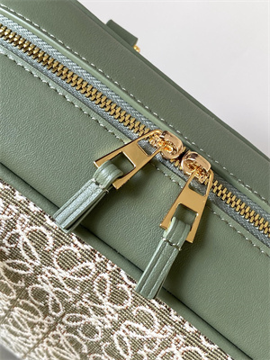 L0ew* amazona 23 bag in anagram jacquard and calfskin green