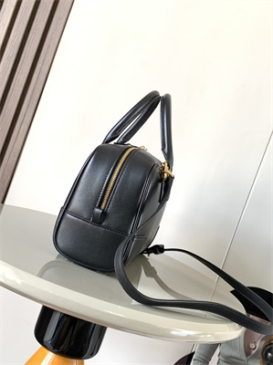 L0ew* amazona 23 bag in nappa calfskin black