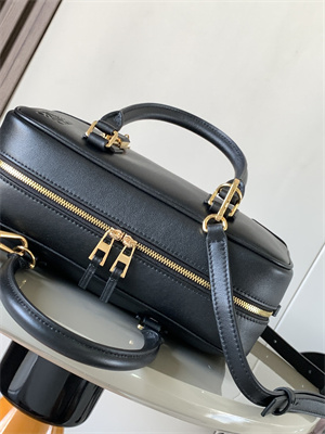 L0ew* amazona 23 bag in nappa calfskin black