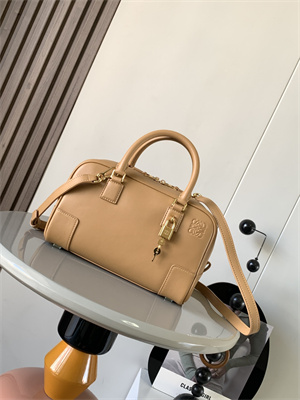 L0ew* amazona 23 bag in nappa calfskin brown