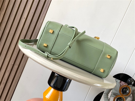 L0ew* amazona 28 bag in nappa calfskin green