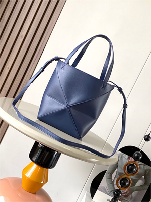 L0ew* mini puzzle fold tote in shinny calfskin anbyss blue