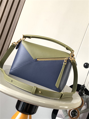 L0ew* small puzzle bag in classic calfskin