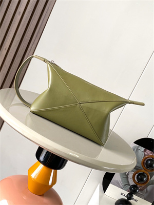 L0ew* puzzle fold wash bag in shinny calfskin