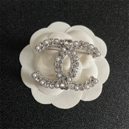 Ch*el brooch 33209