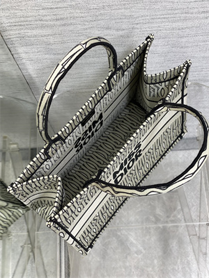 cd miss D*or medium book tote allover emb green