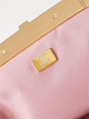 Cha.nel Clutch Lambskin & Gold-Tone Metal Pink AS4717