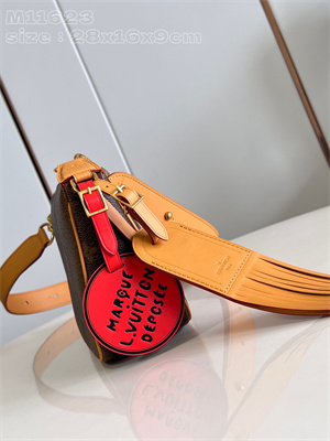 L.V Pochette Accessoire XL Monogram Dust coated canvas M11623