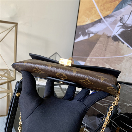 L.V Padlock On Strap Monogram Canvas Black M80559