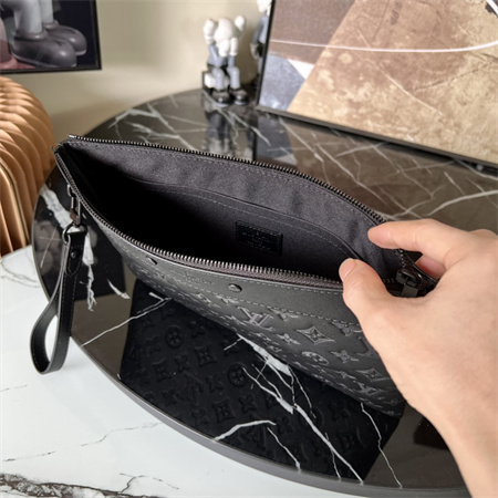 L.V Pochette To Go Monogram Shadow leather Black  M81570