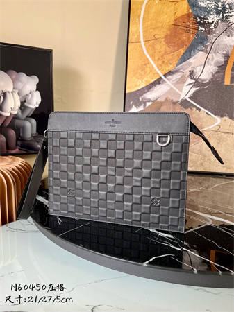 L.V Stand Pouch Damier Infini Black N64050