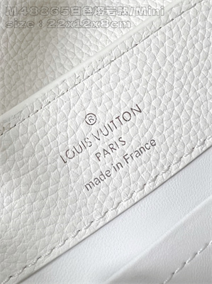 L.V Capucines East-West Mini Grained calfskin White M48865