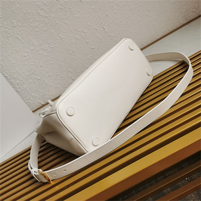 Pra*a large galleria  leather bag white color 1ba274