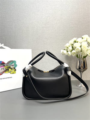 Pra*a darling leather handbag black color 1ba451