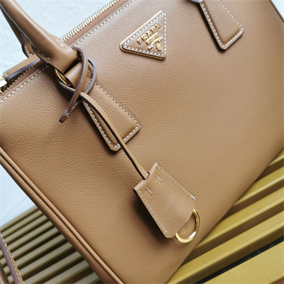 Pra*a medium galleria  leather bag brown color 1ba863