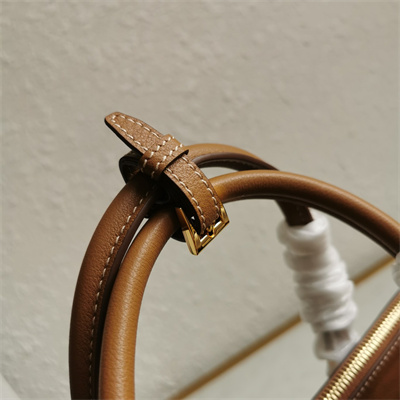 Pra*a medium galleria  leather bag brown color 1ba863