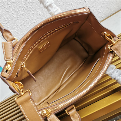 Pra*a medium galleria  leather bag brown color 1ba863