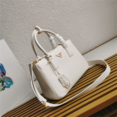 Pra*a medium galleria  leather bag white color 1ba863