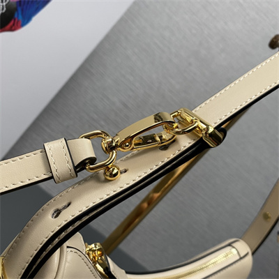 Pra*a arqué leather shoulder bag beige color 1bc194