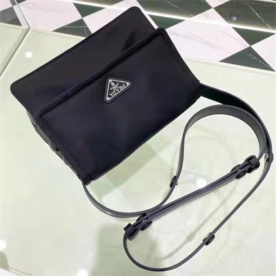 Pra*a small padded re-nylon shoulder bag 1bd313