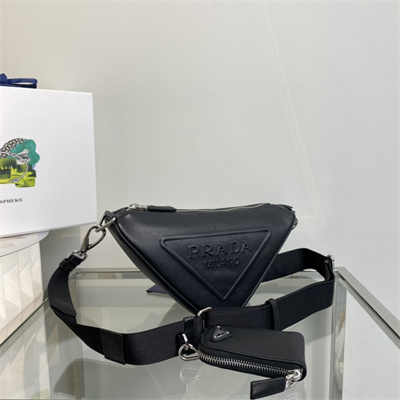 Pra*a triangle leather shoulder bag black color 1bh190