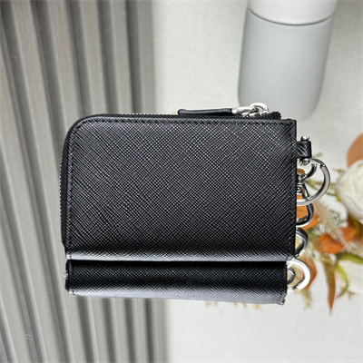 Pra*a saffiano leather key charm holder black color 1tt085