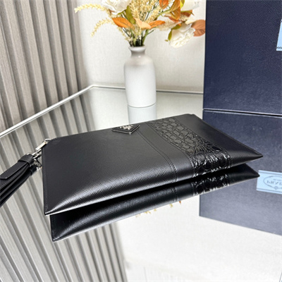 Pra*a saffiano leather pouch black 2nh005