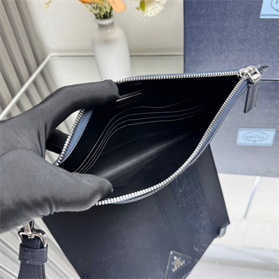 Pra*a saffiano leather pouch navy 2nh005