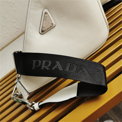 Pra*a triangle leather shoulder bag white color 2vh155