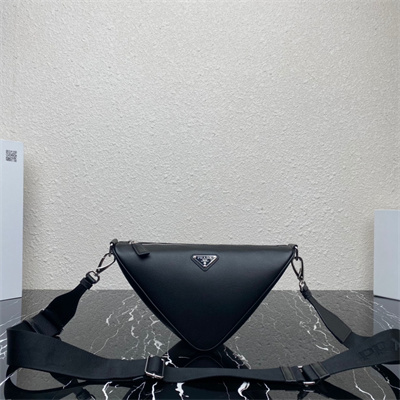 Pra*a triangle leather shoulder bag black color 2vh155