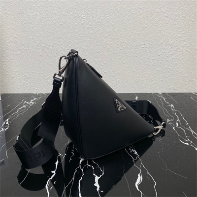 Pra*a triangle leather shoulder bag black color 2vh155